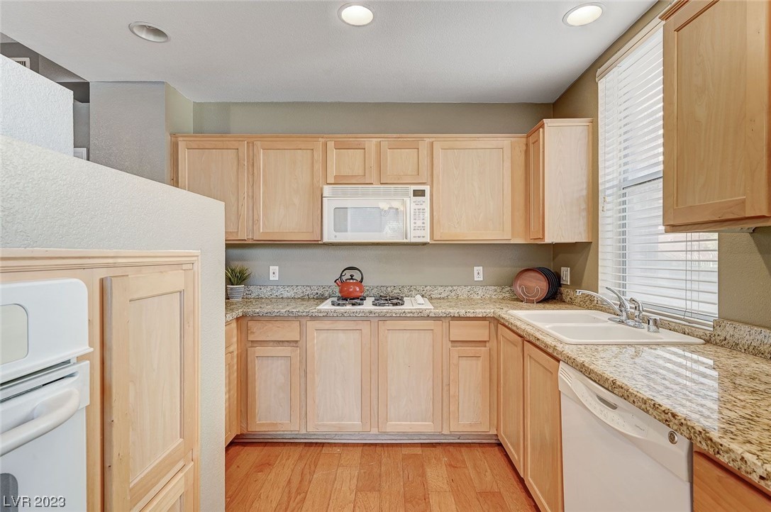 63 East AGATE Avenue 209