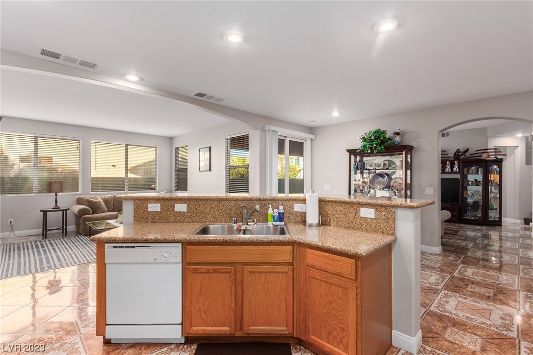 1014 Rustridge Avenue