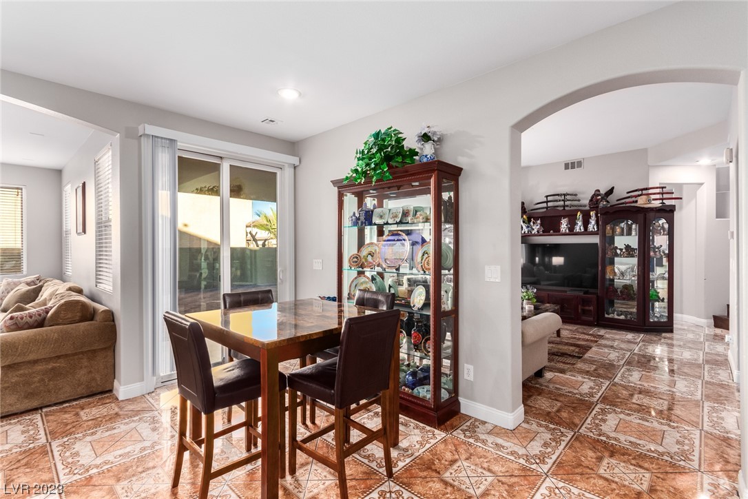 1014 Rustridge Avenue