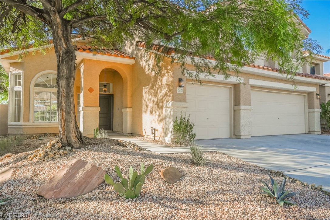 8221 Sedona Sunrise Drive