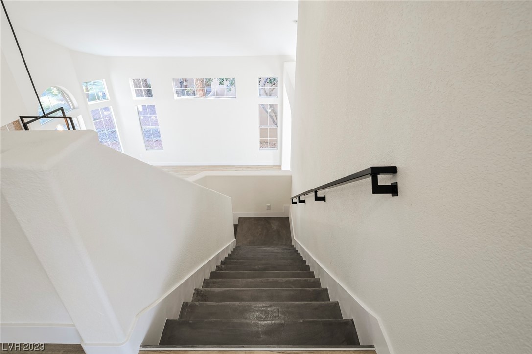 8221 Sedona Sunrise Drive