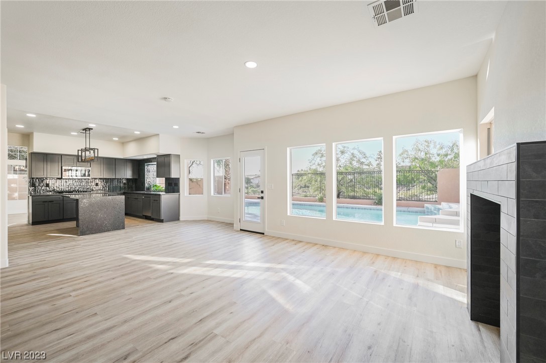 8221 Sedona Sunrise Drive