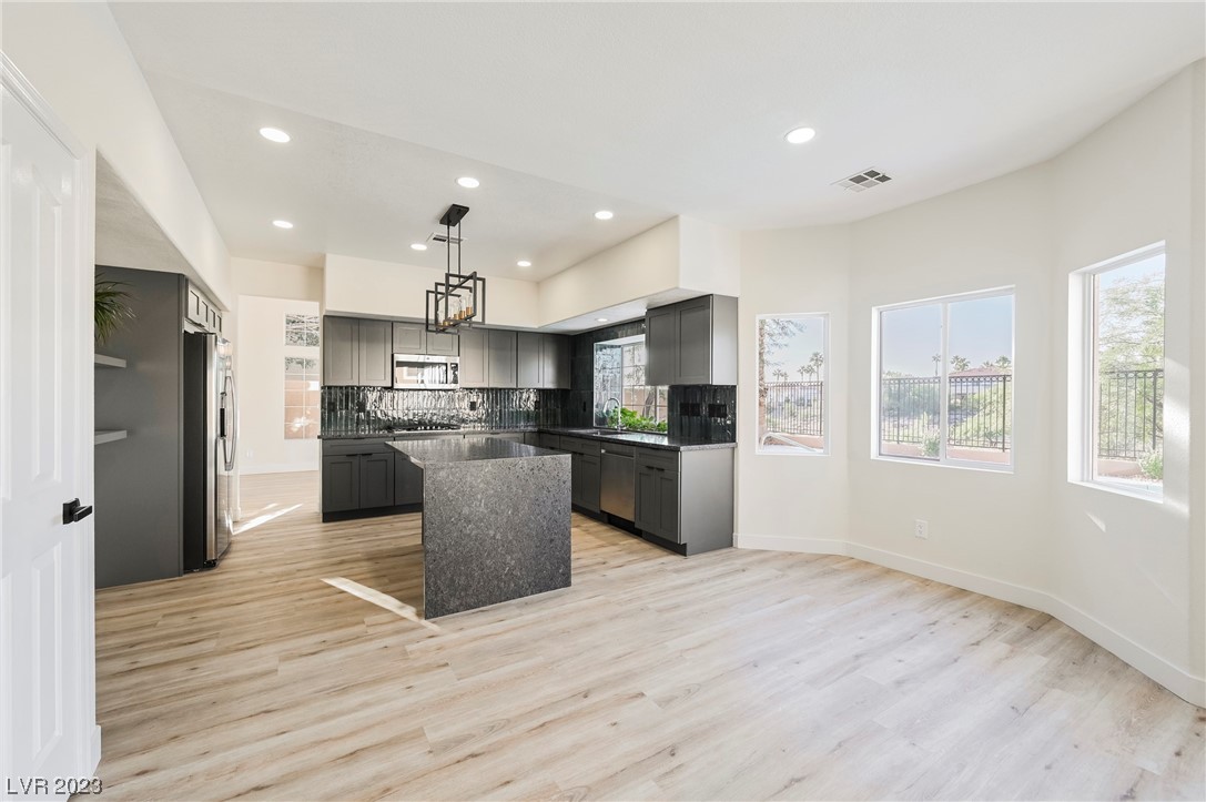 8221 Sedona Sunrise Drive