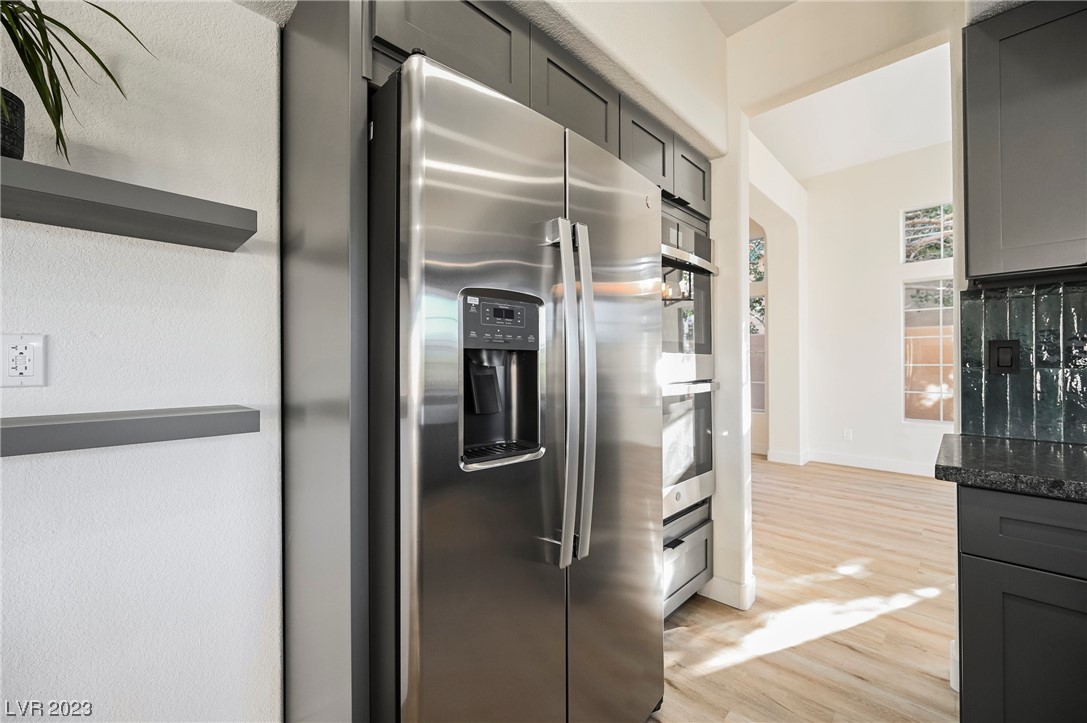 8221 Sedona Sunrise Drive