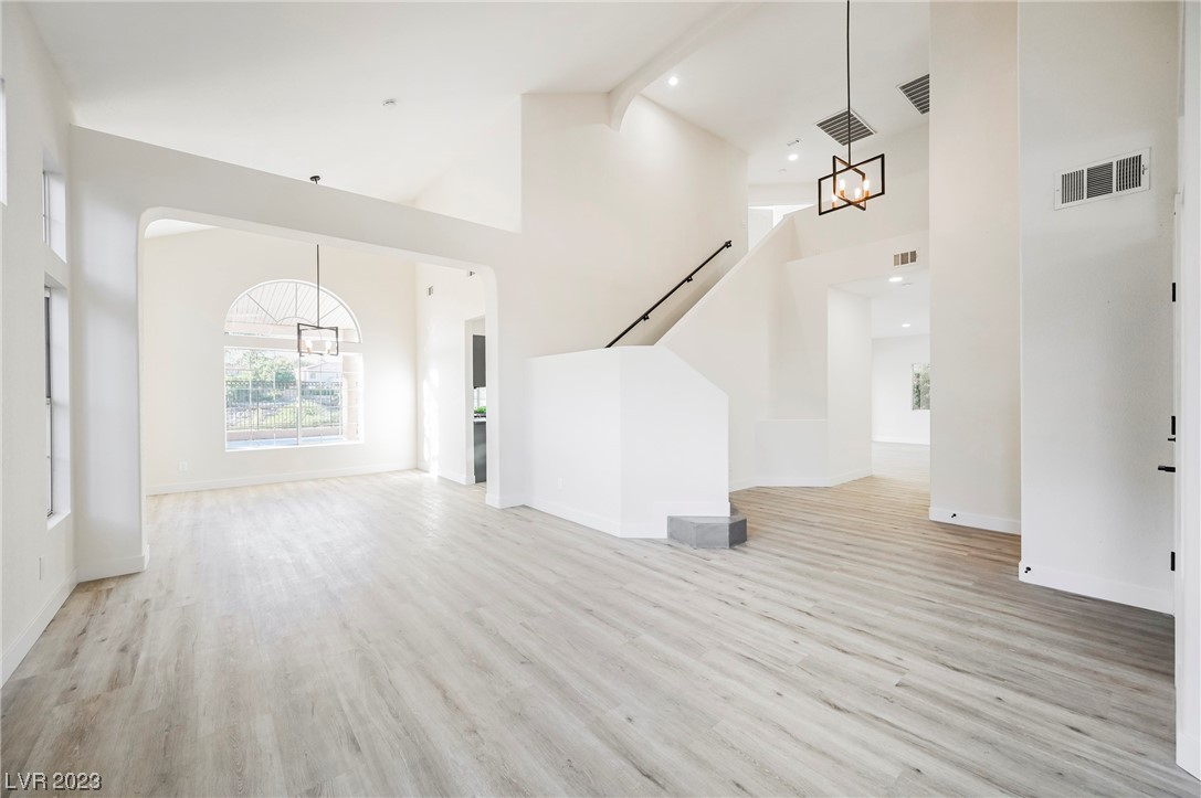 8221 Sedona Sunrise Drive