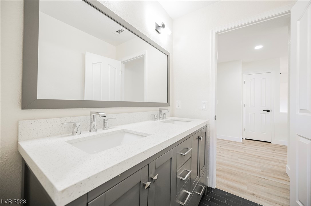 8221 Sedona Sunrise Drive