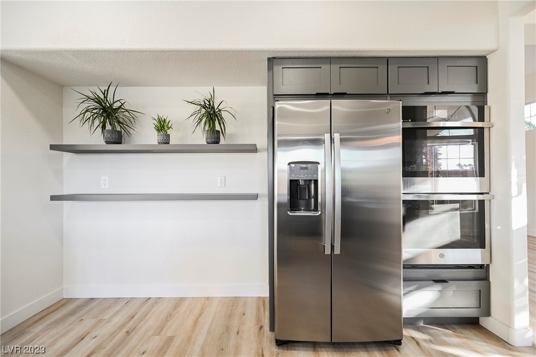 8221 Sedona Sunrise Drive