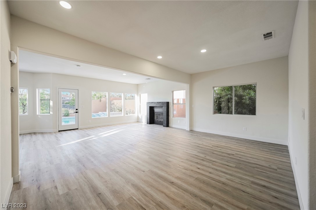 8221 Sedona Sunrise Drive
