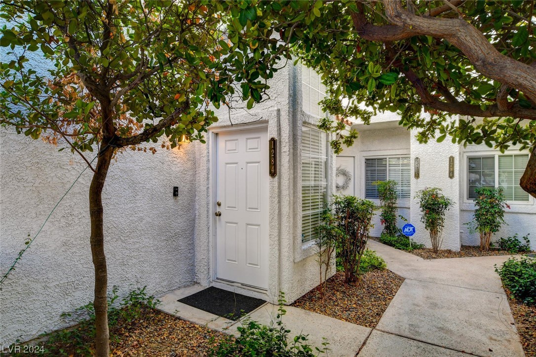 5201 South Torrey Pines Drive 1284