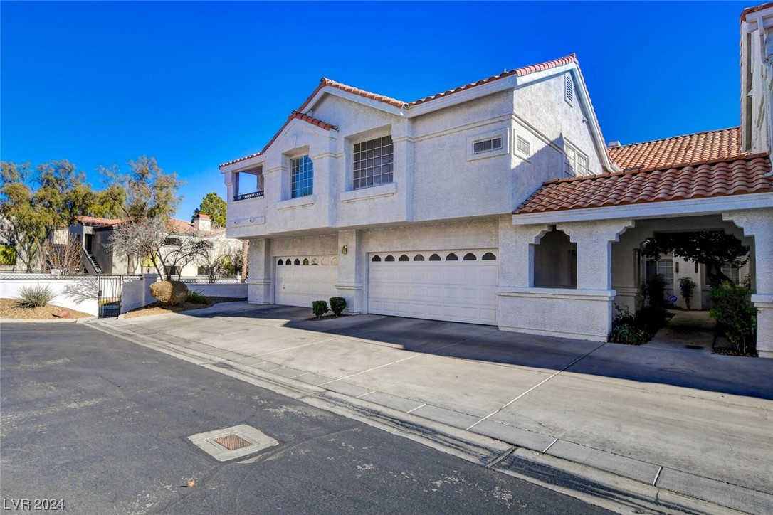 5201 South Torrey Pines Drive 1284