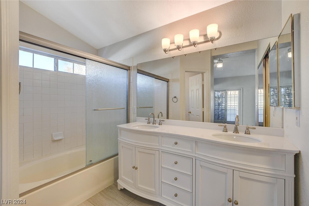 5201 South Torrey Pines Drive 1284