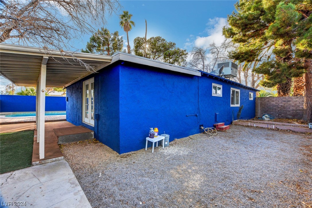 1225 Darmak Drive