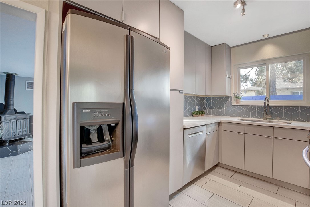 1225 Darmak Drive