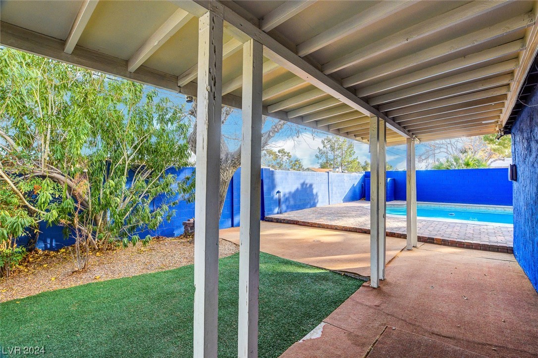 1225 Darmak Drive