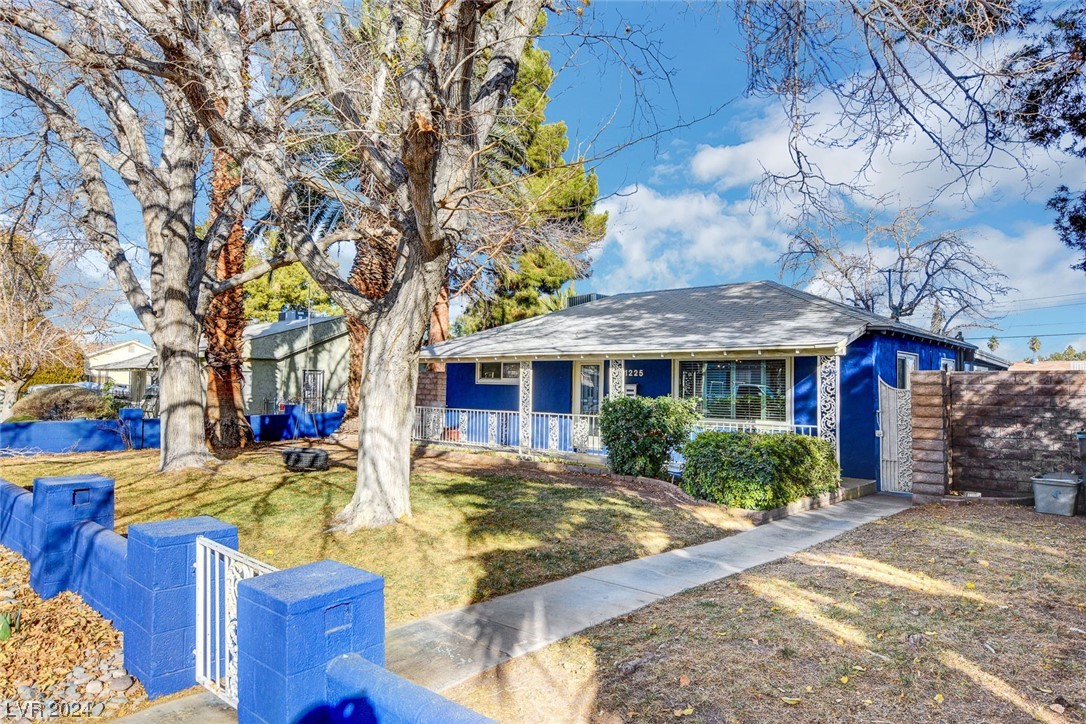 1225 Darmak Drive
