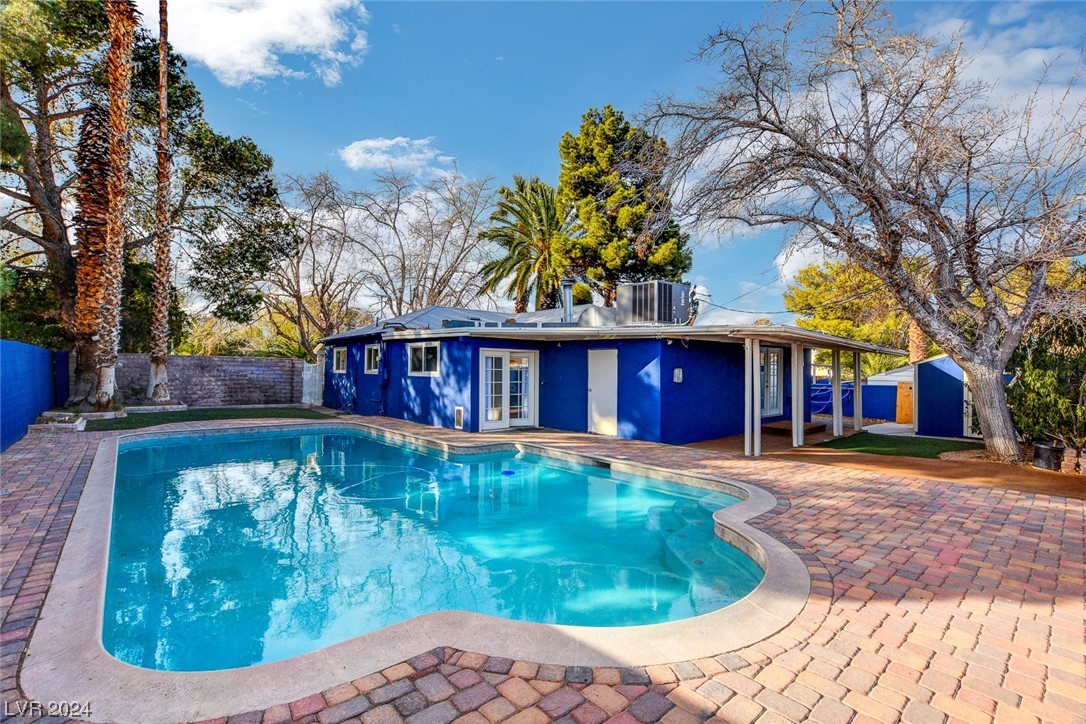 1225 Darmak Drive