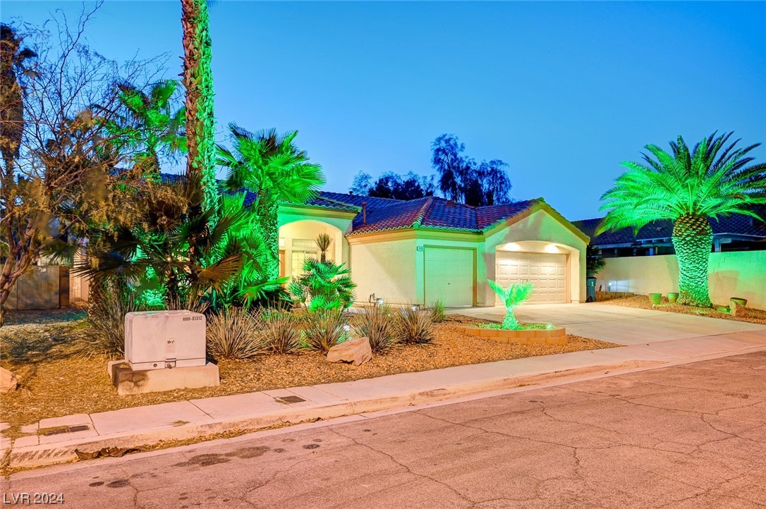 7655 Cypress Tree Street