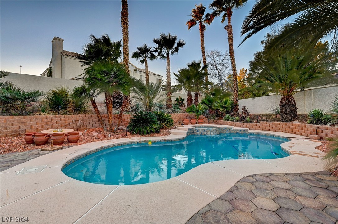 7655 Cypress Tree Street