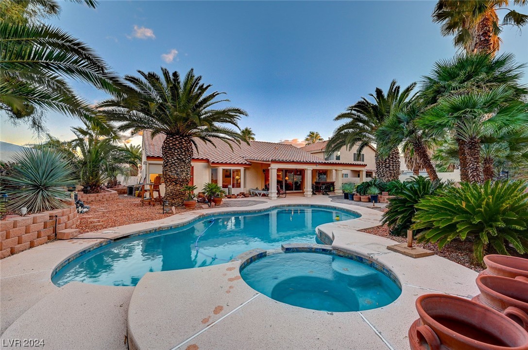 7655 Cypress Tree Street