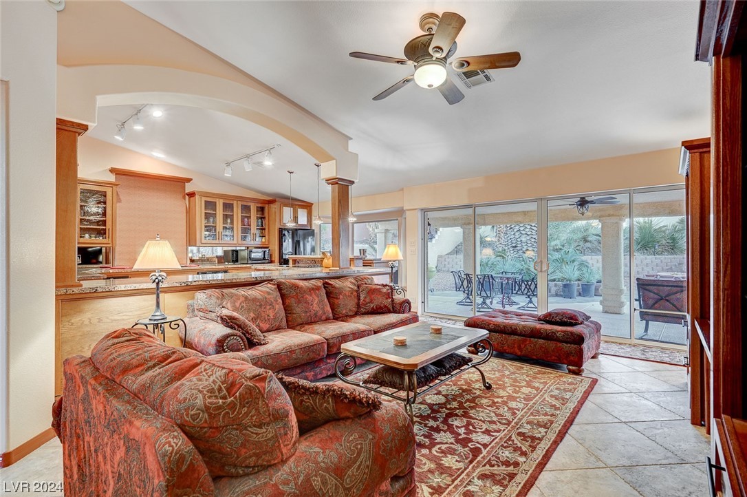 7655 Cypress Tree Street