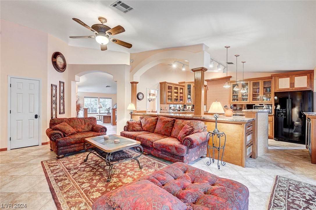 7655 Cypress Tree Street