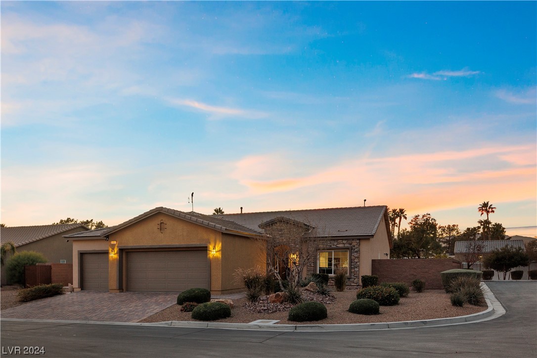 5983 Collin Crossing Street