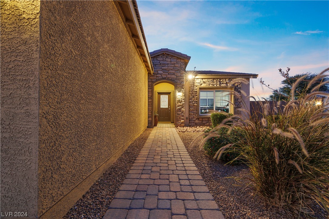 5983 Collin Crossing Street