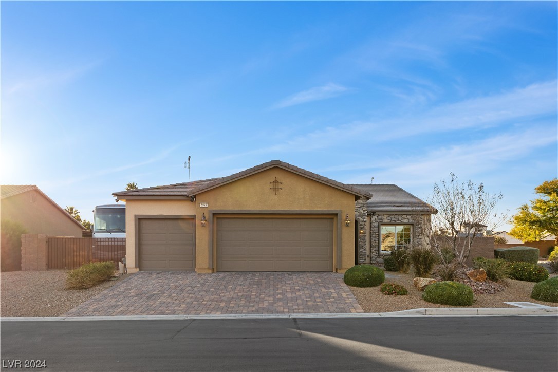 5983 Collin Crossing Street