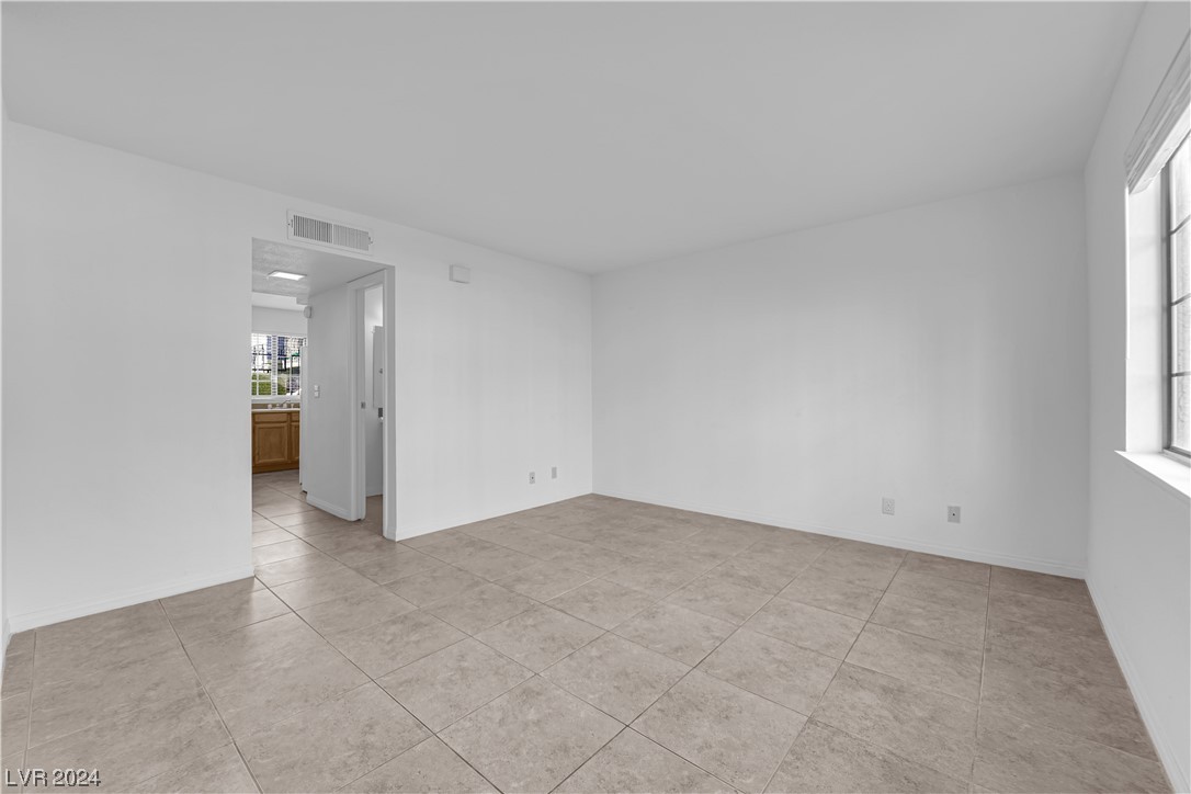 7048 Burcot Avenue L57