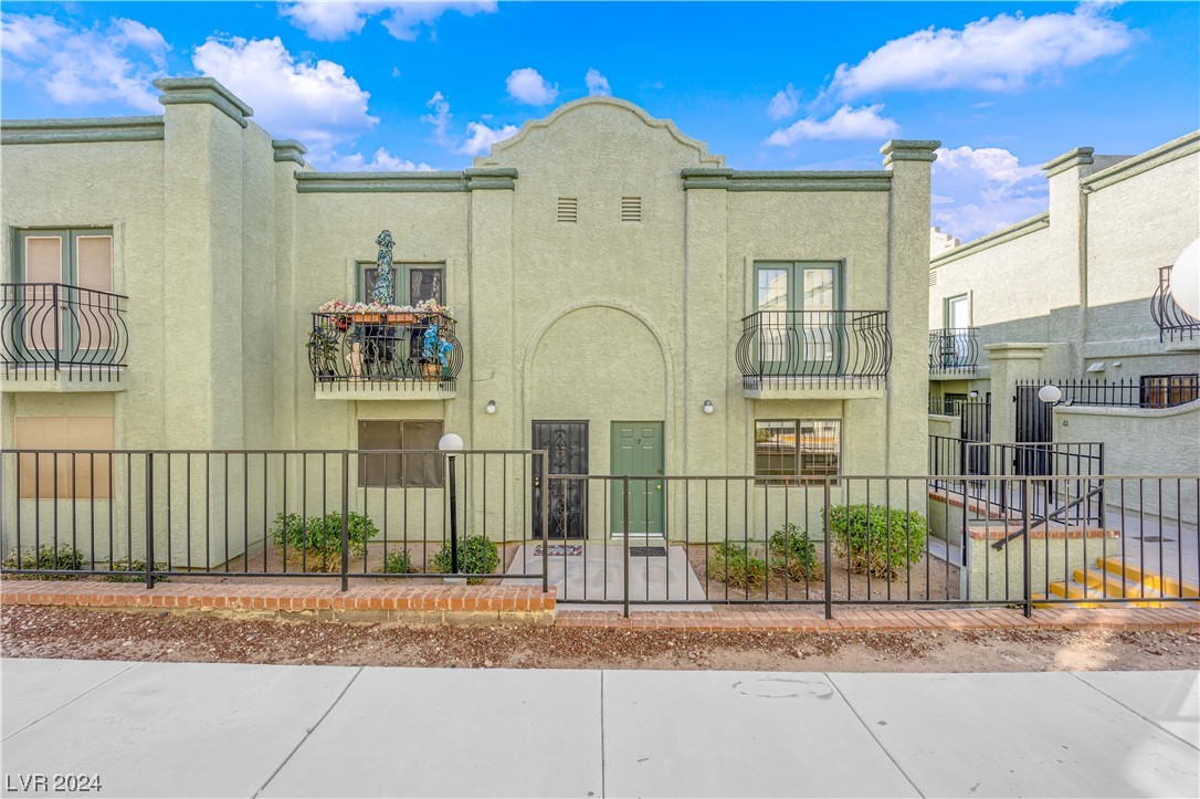 7048 Burcot Avenue L57