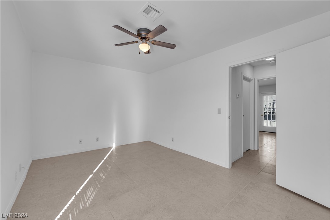 7048 Burcot Avenue L57