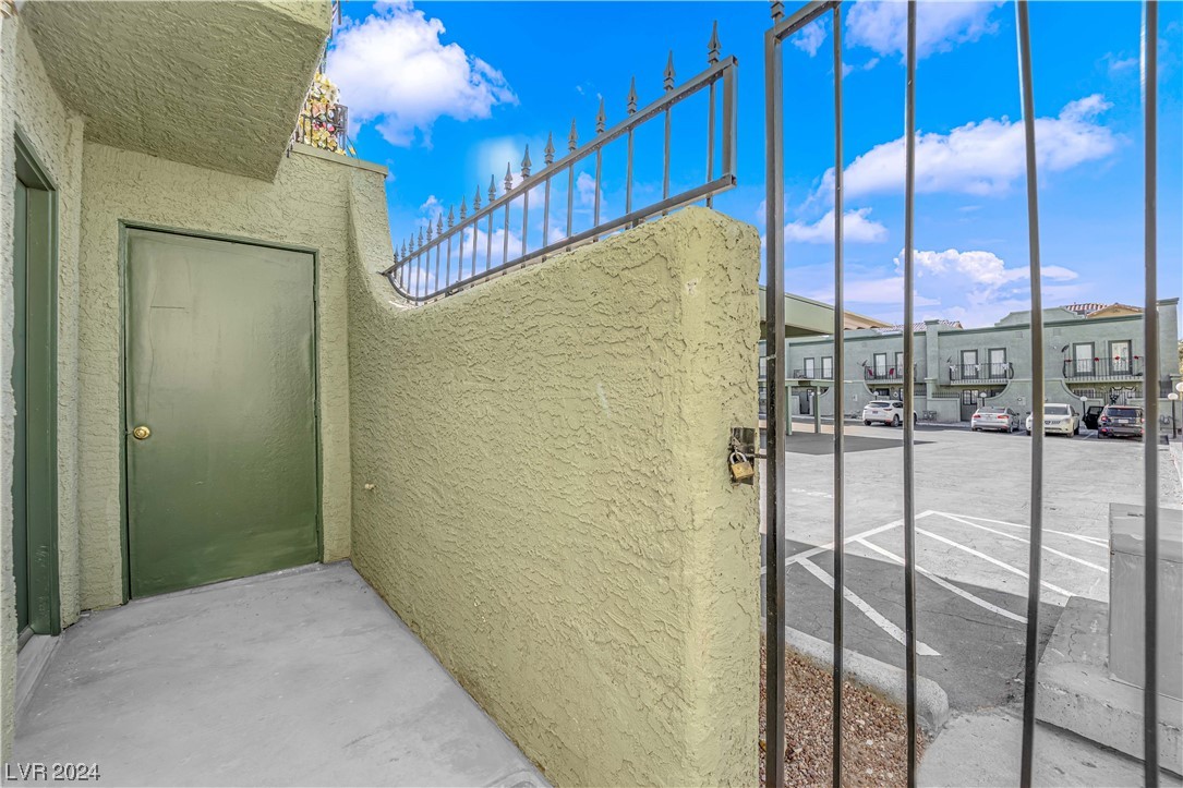 7048 Burcot Avenue L57