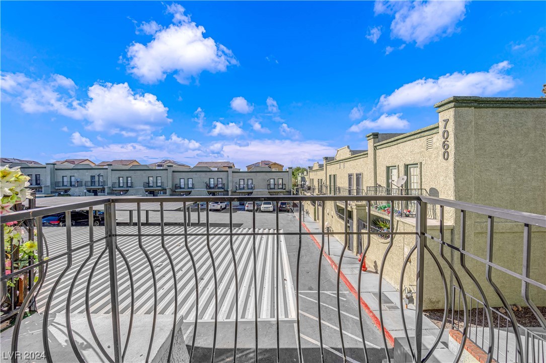 7048 Burcot Avenue L57