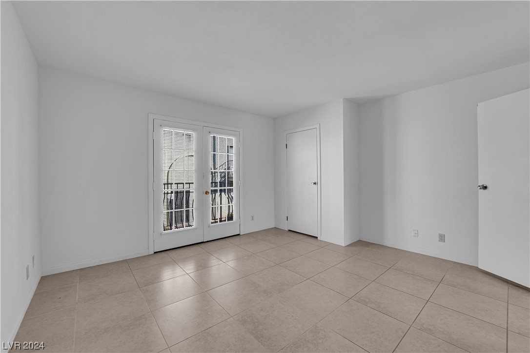 7048 Burcot Avenue L57