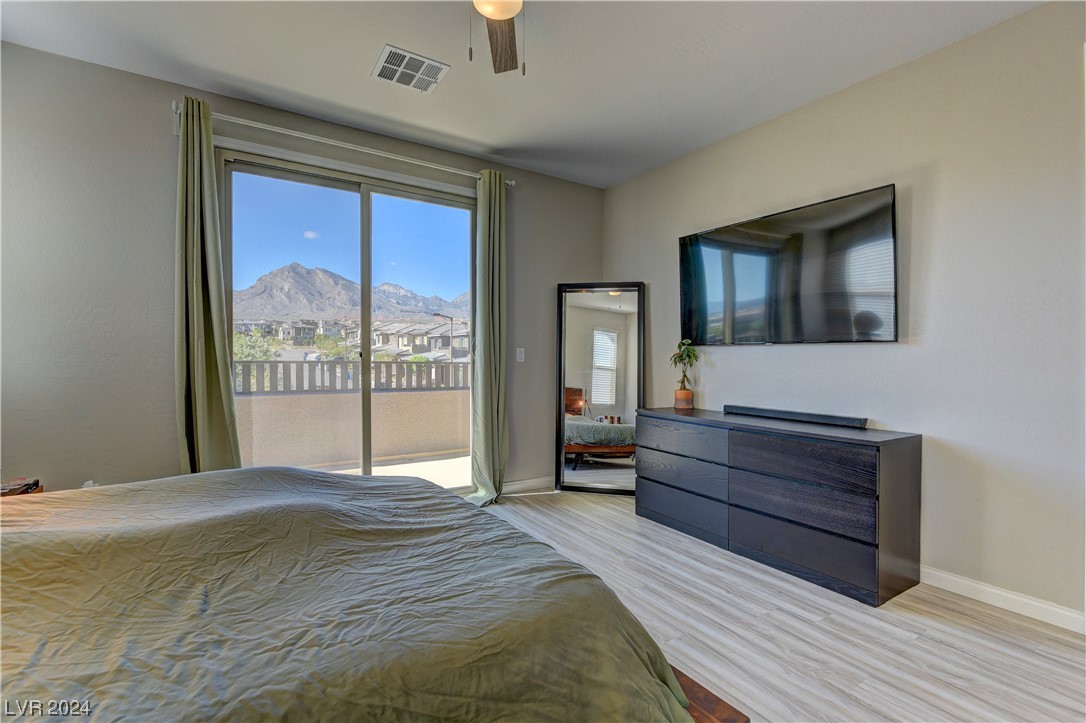 460 Pear Lake Street