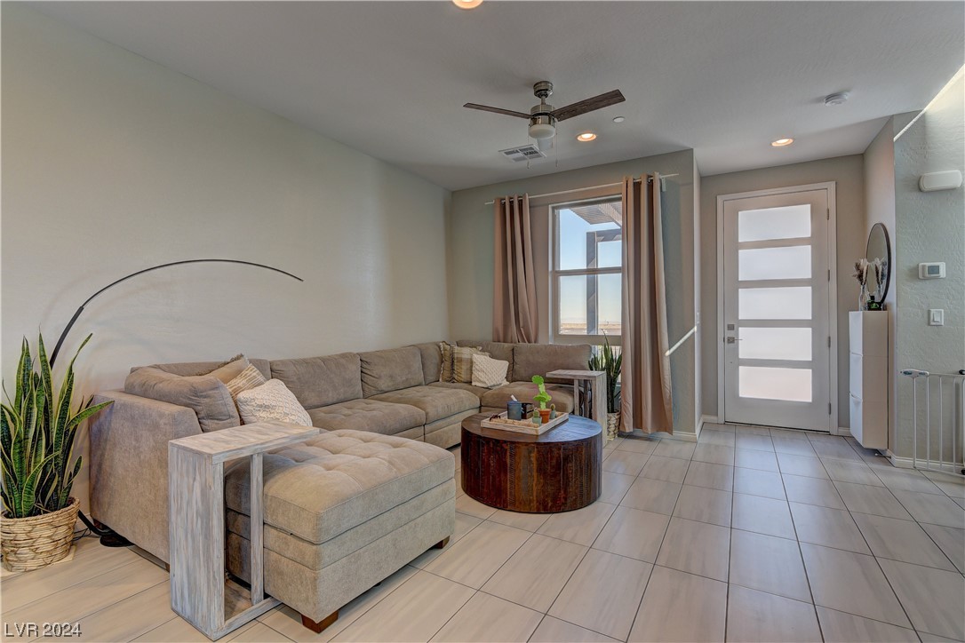 460 Pear Lake Street