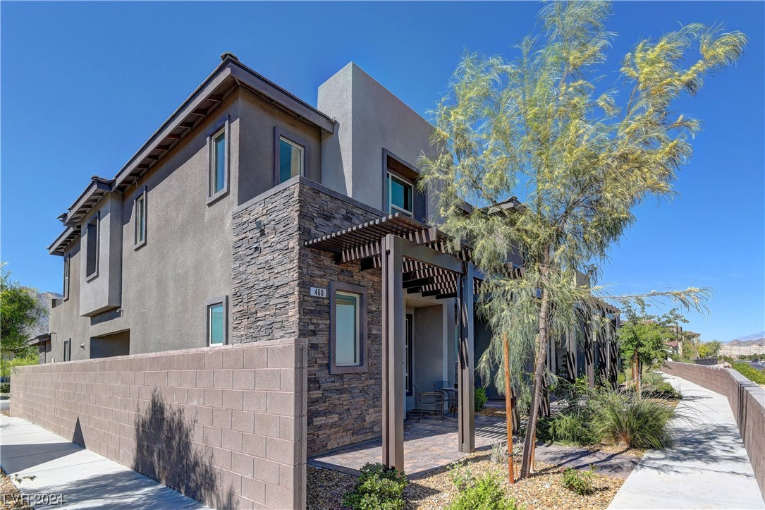 460 Pear Lake Street