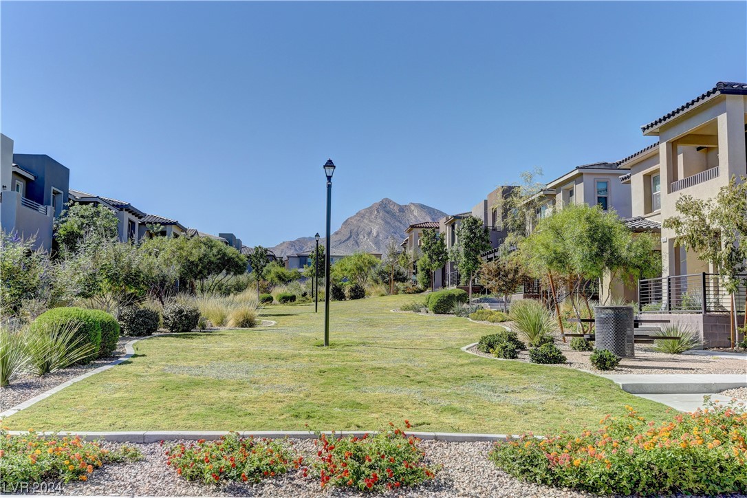 460 Pear Lake Street