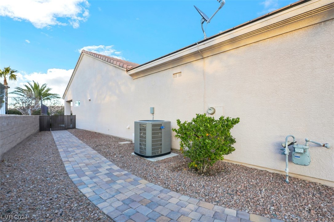 2224 Suffron Hills Court