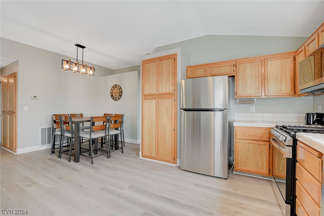 366 Promontory Drive