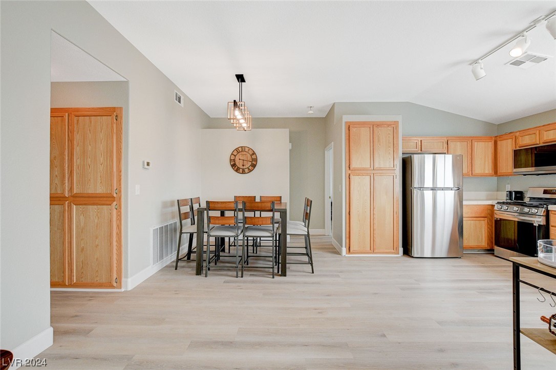 366 Promontory Drive