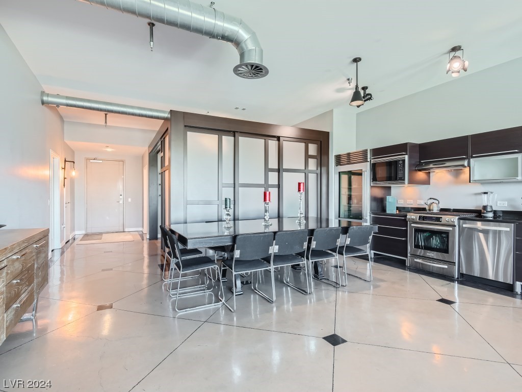 200 Hoover Avenue 1111