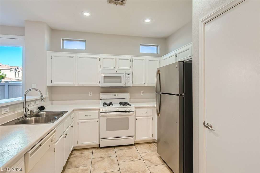 5276 Vine Hill Court