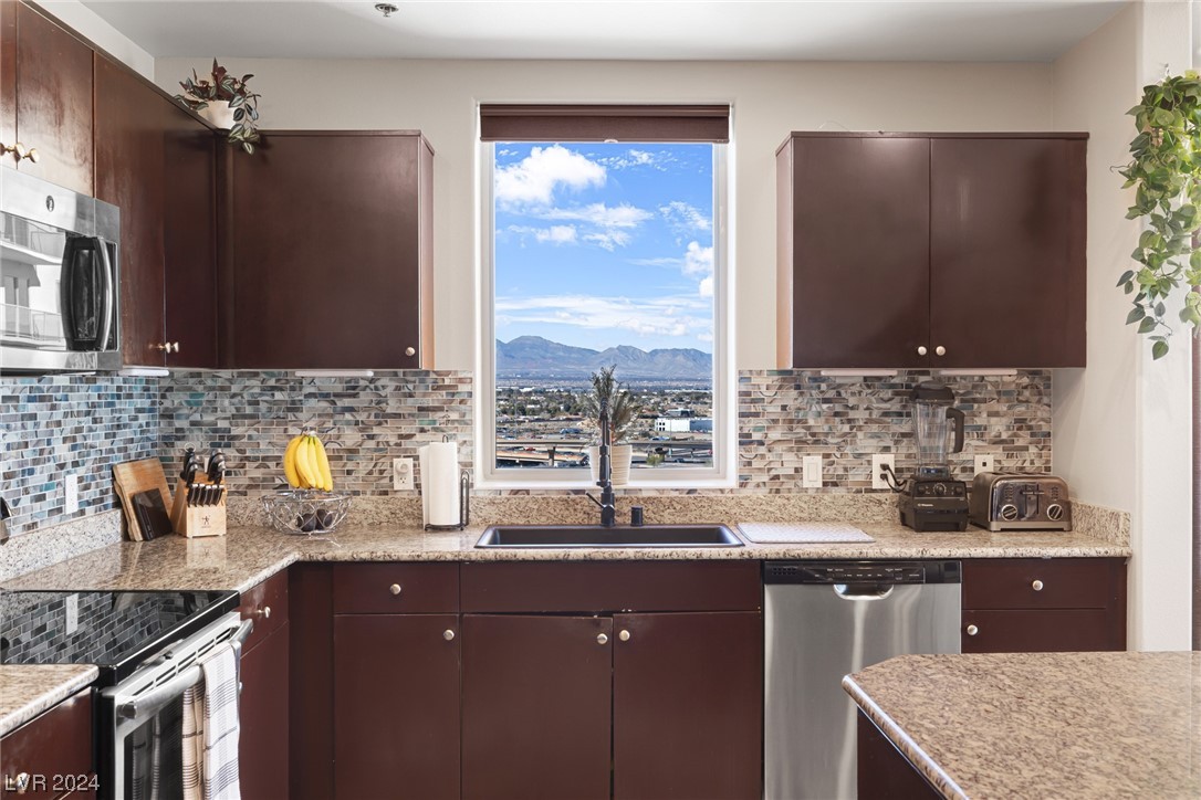 8255 Las Vegas Boulevard 1512