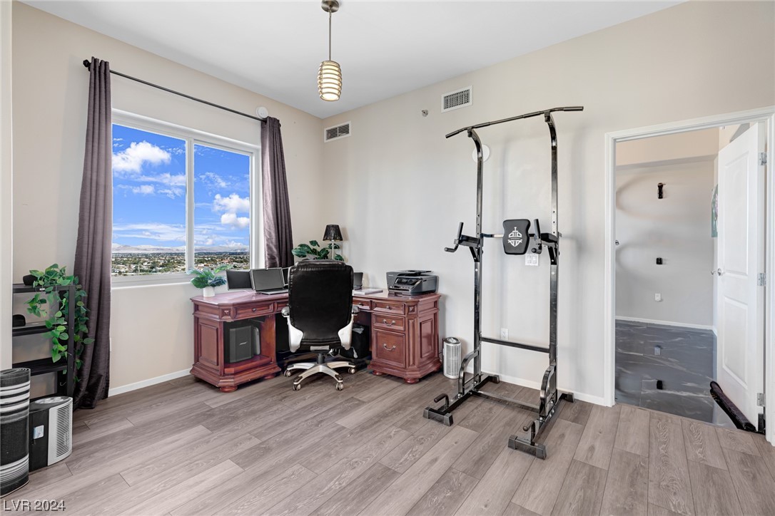 8255 Las Vegas Boulevard 1512