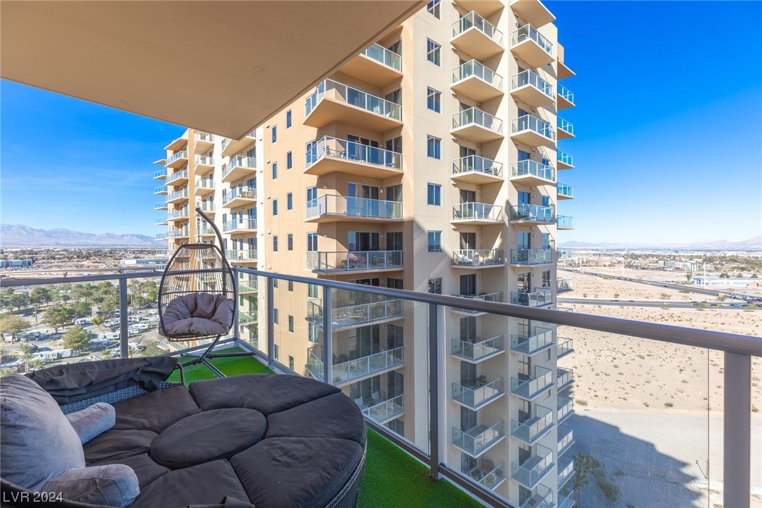 8255 Las Vegas Boulevard 1512