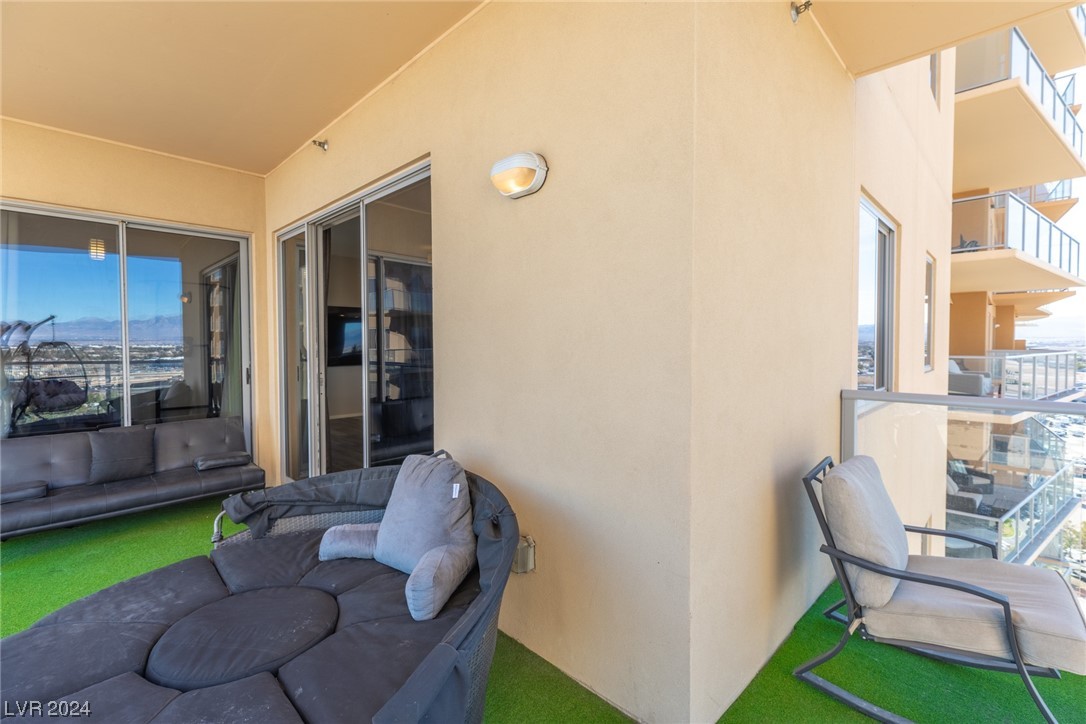 8255 Las Vegas Boulevard 1512