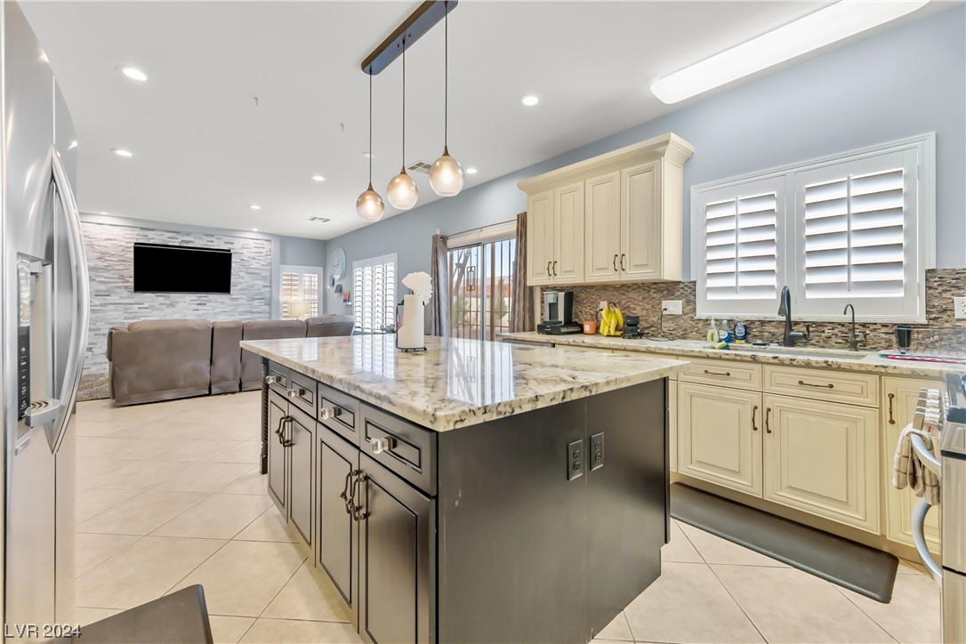 6200 Peggotty Avenue