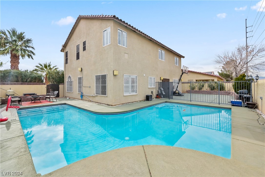 6200 Peggotty Avenue