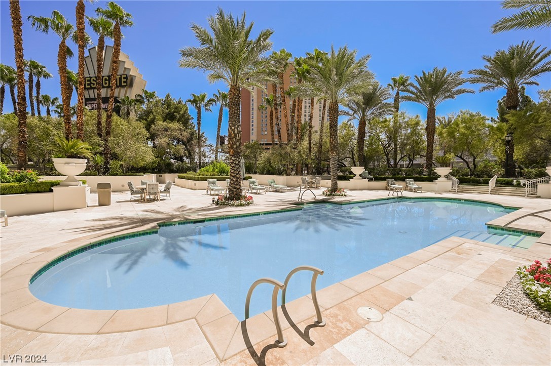 2877 Paradise Road 3004